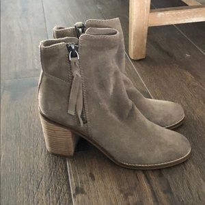 Dolce Vita - Tan Suede ankle boots - Size 8
